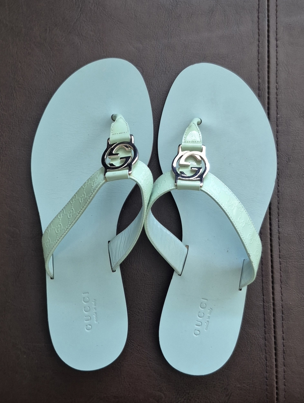 Gucci Guccissima Web Thong Sandals - Picture 2 of 16